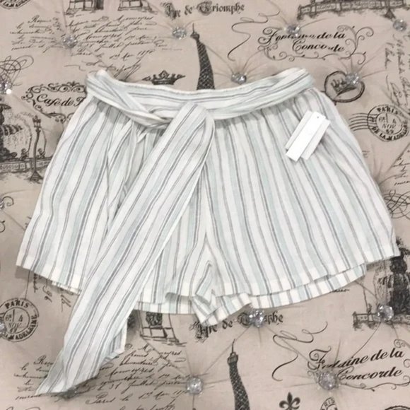 Abound Stripe Linen Blend Shorts - Picture 3 of 5